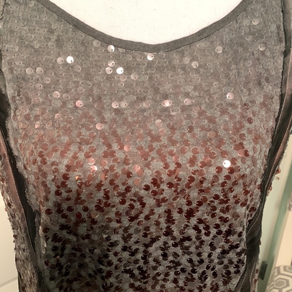 Jane & John Sequins Tunic - Picture 5 of 9